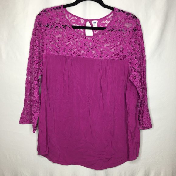 Old Navy Tops - Old Navy lace detail keyhole back top blouse S20